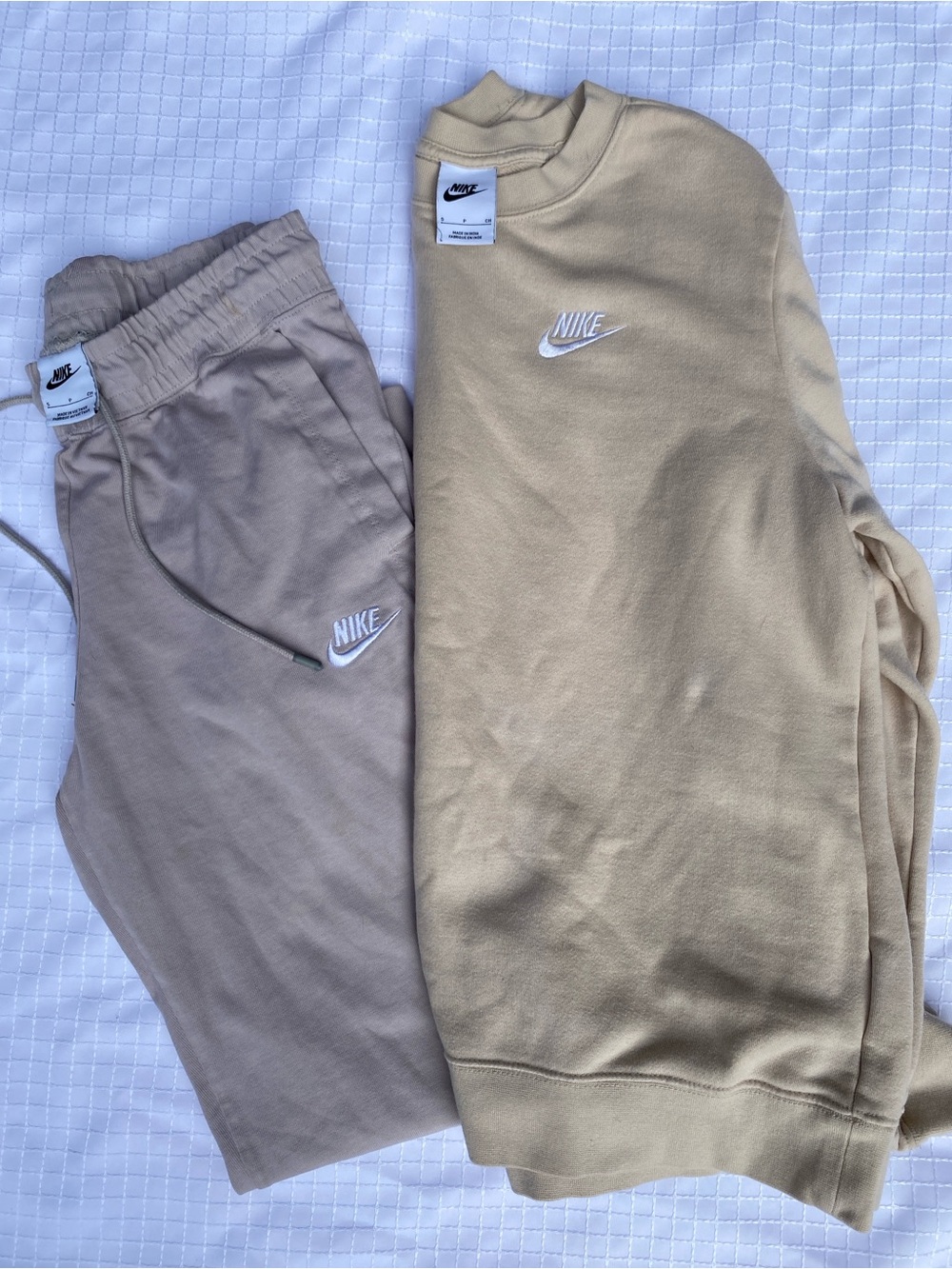 Nike Sweatshirt and Sweatpants Set Size Small